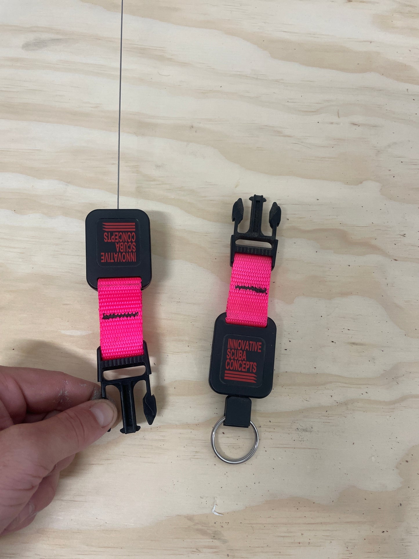 Mini Retractor w/ Male Release | Spear Gods